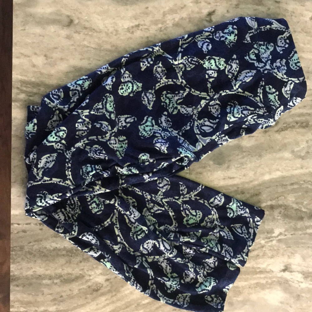 🛍 Lularoe leggings.